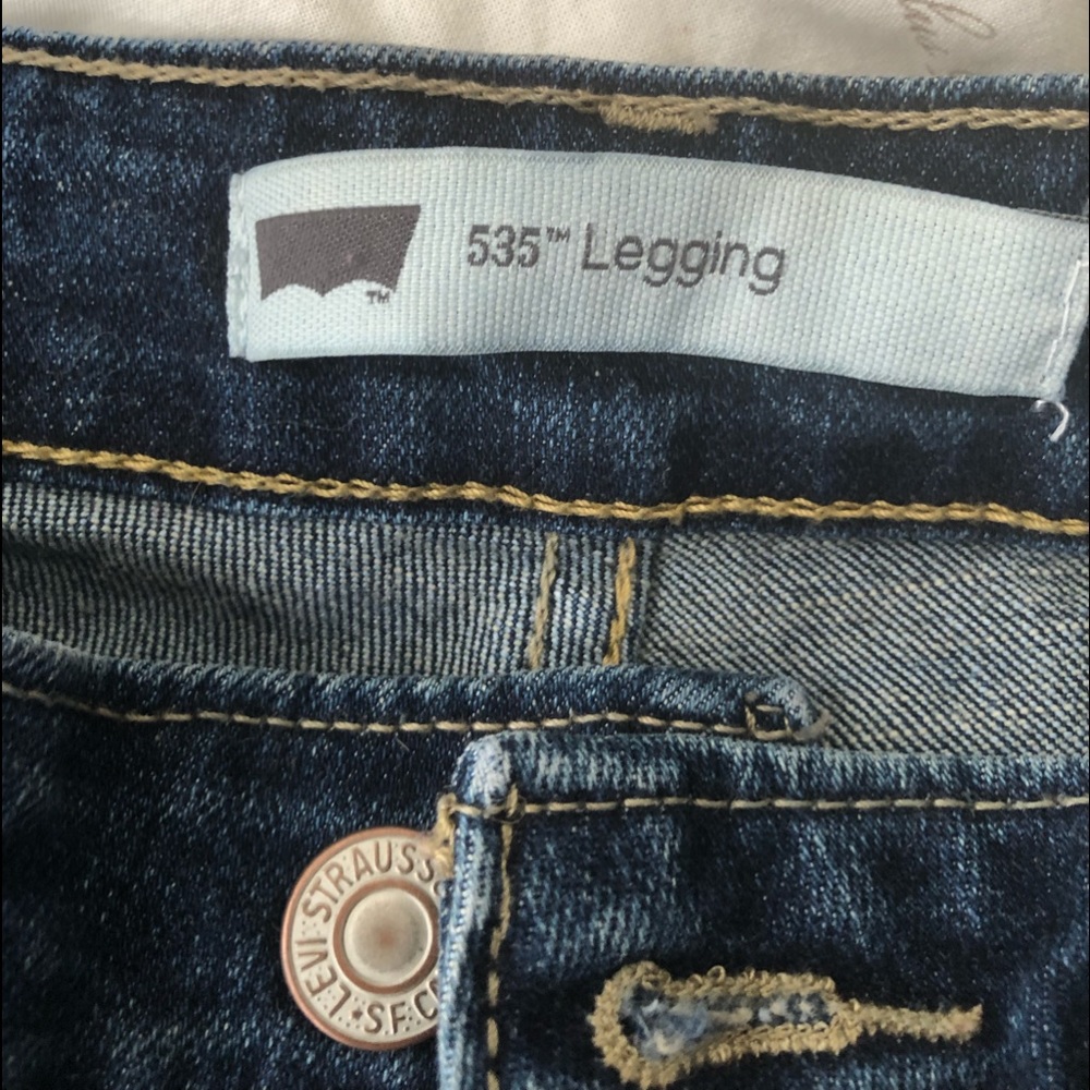 Levi’s 535